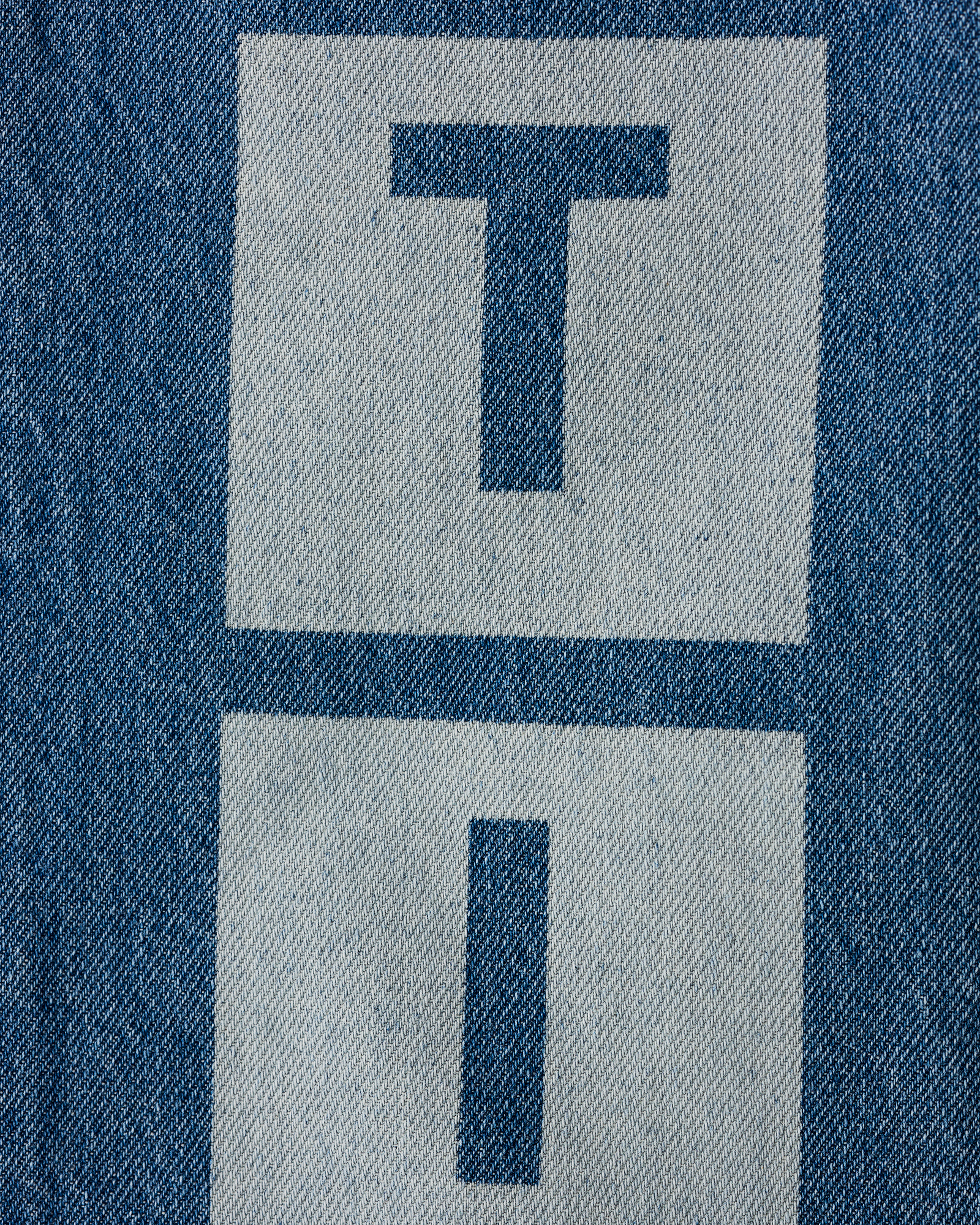 Джинсы — 3