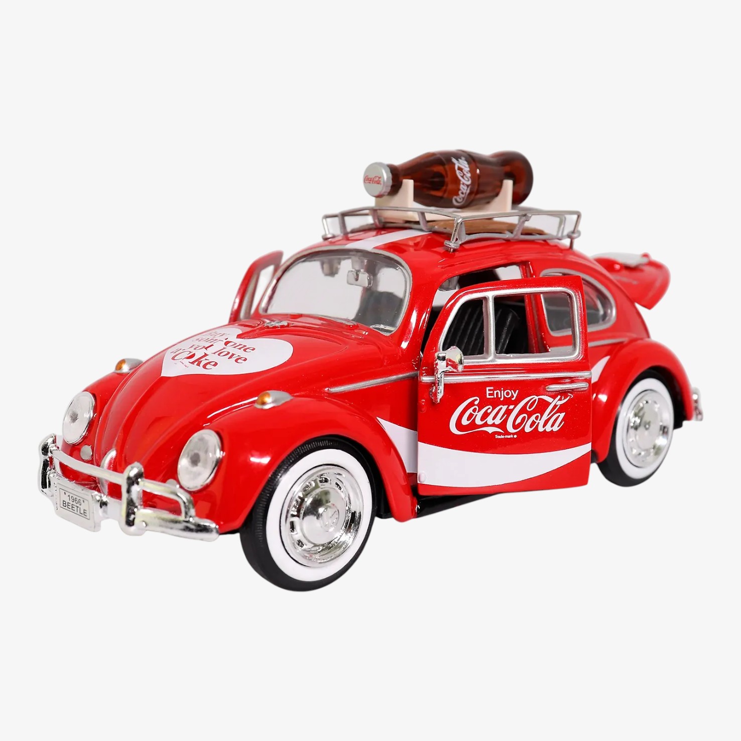 Машинка литая коллекционная Die-сast модель по лицензии Coca-Cola 1966 Volkswagen Beetle (Top Rack), — 1